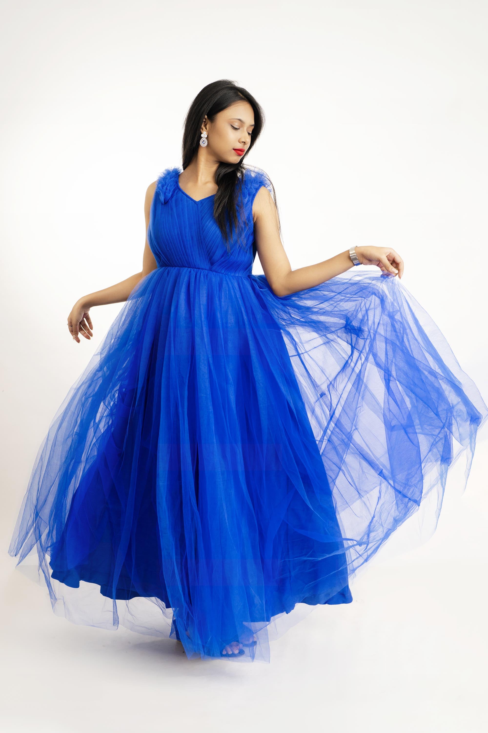 Blue Sleeveless Net Gown